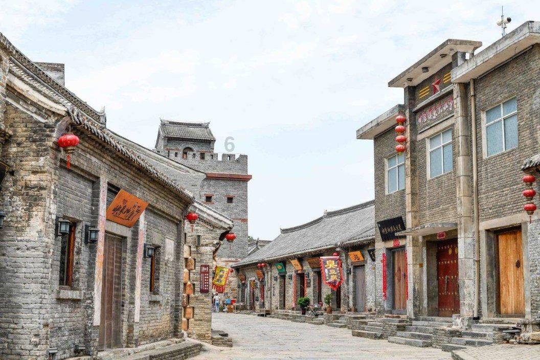 泼妇说死不接法院传票,律师给出一损招,直接让人跑出来接传票-专业问答交流平台